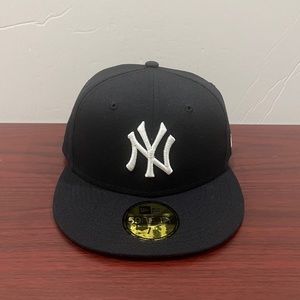 New Era, 59Fifty Fitted Hat, New York Yankees, Navy Blue & White